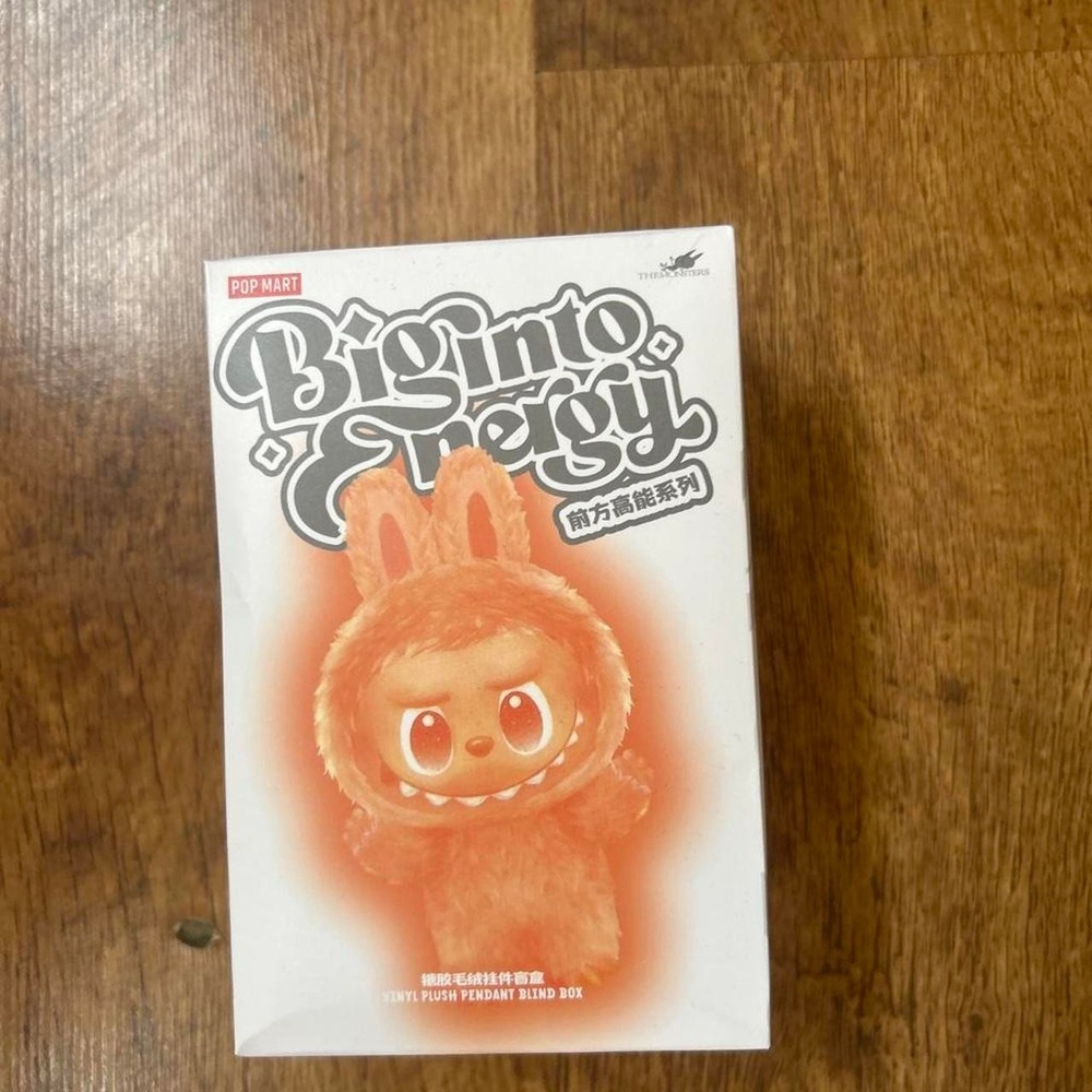 New Unopened "Big into Energy" Pop Mart the MONSTERS  blind box
